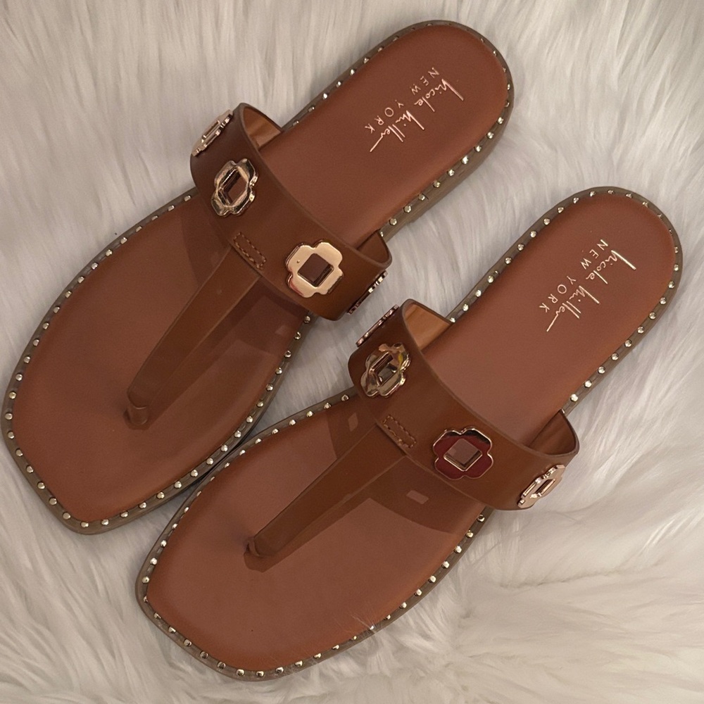 EUC Nicole Miller Tan Studded Thong Sandals with Gold Accent Buckles